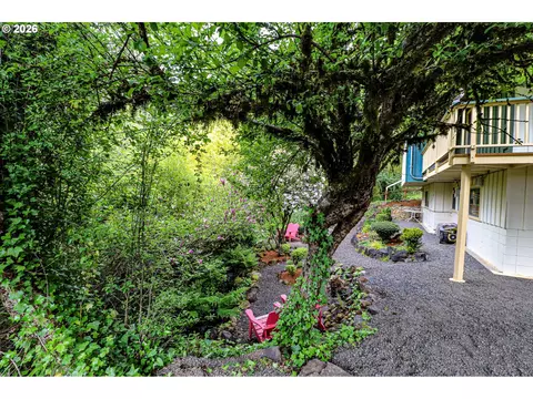 Exterior - 88519 Periwinkle Rd, Springfield, OR 97478 photo 5 of 9