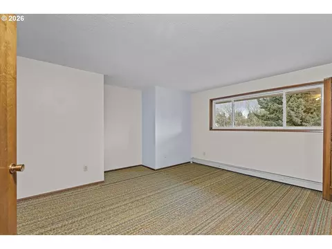 Bedroom - 12721 SE 352nd Ave, Boring, OR 97009 photo 3 of 11