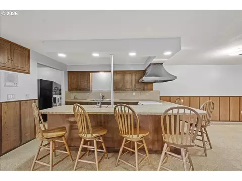 Kitchen - 12721 SE 352nd Ave, Boring, OR 97009 photo 5 of 6