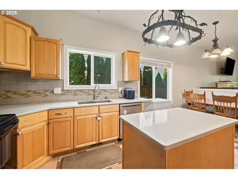 4398 Spring Meadow Ave, Eugene, OR 97404 photo 11
