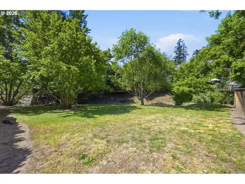 4398 Spring Meadow Ave, Eugene, OR 97404 photo 32