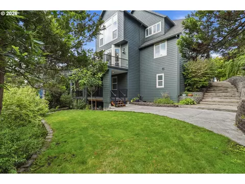 Exterior - 3744 NW 19th Cir, Camas, WA 98607 photo 9 of 11