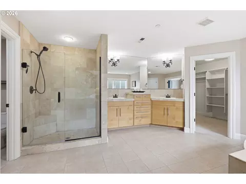 Bath - 3744 NW 19th Cir, Camas, WA 98607 photo 2 of 5
