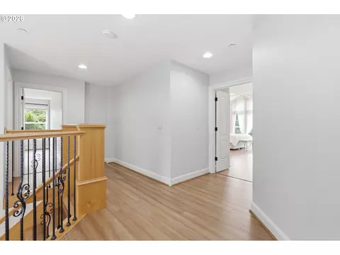 Entry Way - 3744 NW 19th Cir, Camas, WA 98607 photo 7 of 9