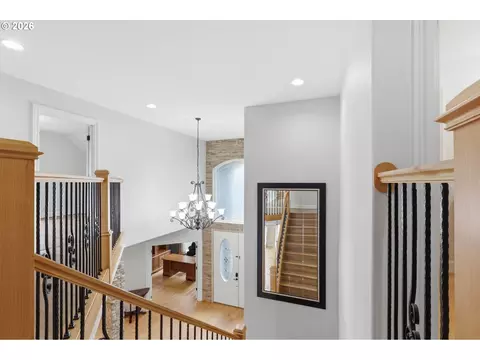 Entry Way - 3744 NW 19th Cir, Camas, WA 98607 photo 8 of 9