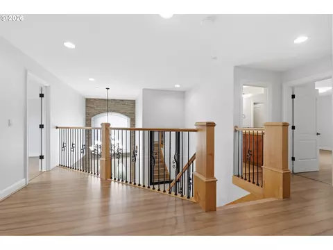 Entry Way - 3744 NW 19th Cir, Camas, WA 98607 photo 6 of 9