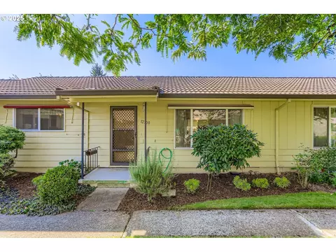 12300 SE Main St, Portland, OR 97233