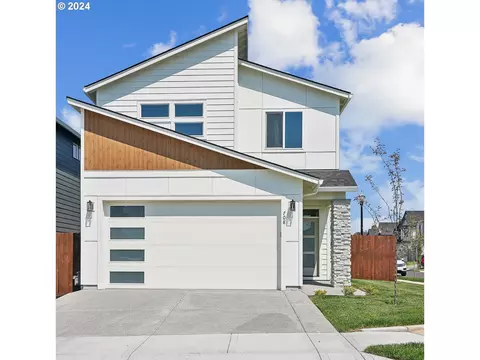 708 NW 175th St, Ridgefield, WA 98642