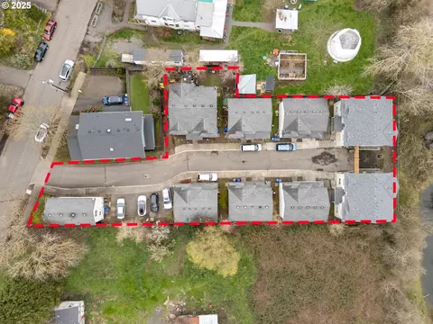 2819 SE 90th Pl, Portland, OR 97266