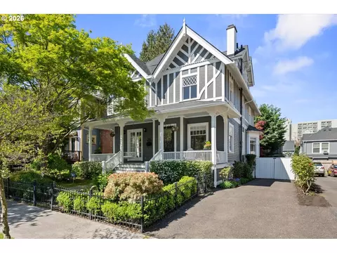 2035 NW Kearney St, Portland, OR 97209