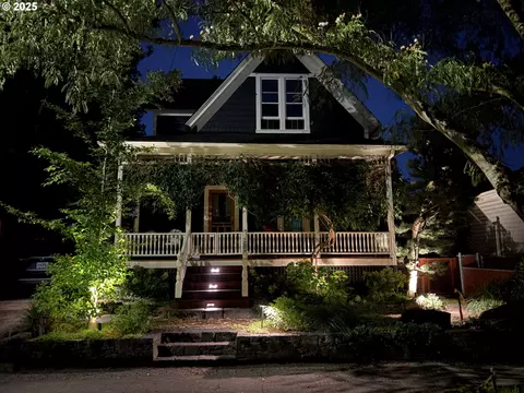 636 SE 45th Ave, Portland, OR 97215