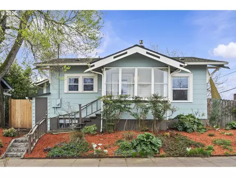 860 N Holland St, Portland, OR 97217