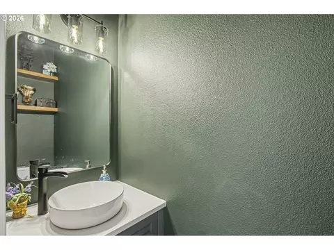 Bath - 4726 SE Salquist Rd, Gresham, OR 97080 photo 1 of 6