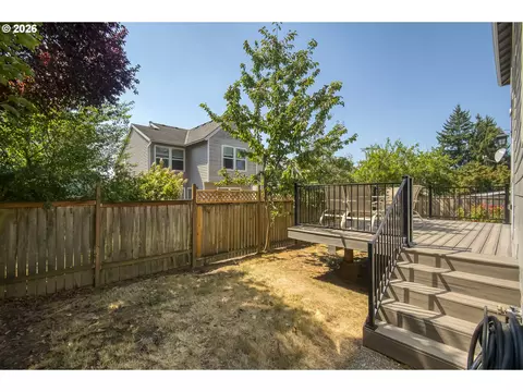 Exterior - 4726 SE Salquist Rd, Gresham, OR 97080 photo 5 of 7