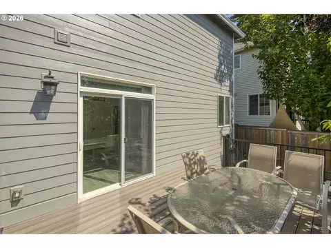Exterior - 4726 SE Salquist Rd, Gresham, OR 97080 photo 3 of 7