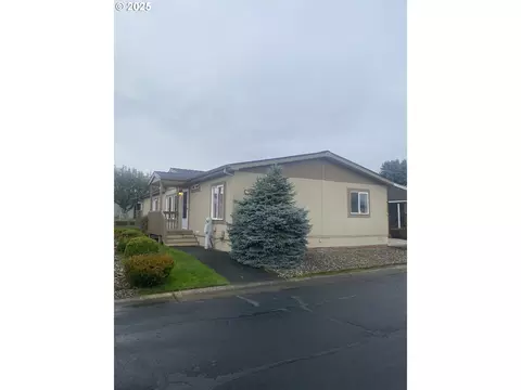 51459 SE Westlake Dr #102, Scappoose, OR 97056