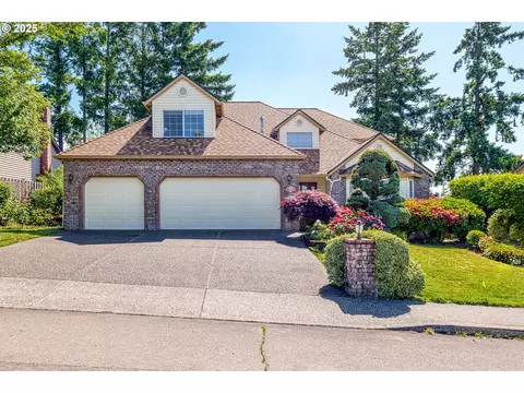 15150 SE Lostine Dr, Clackamas, OR 97015