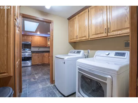 Other - 2610 Park Forest Dr, Eugene, OR 97405 photo 2 of 10