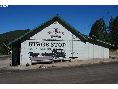 120 NW Sumpter Valley Hwy, Sumpter, OR 97877