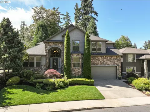 16572 SE Oak Meadow Ct, Damascus, OR 97089