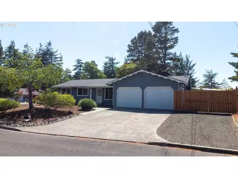 1715 W Park Dr, Florence, OR 97439