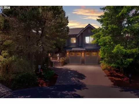 15 Sea Watch Ct, Florence, OR 97439