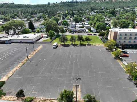 W 7th St, The Dalles, OR 97058