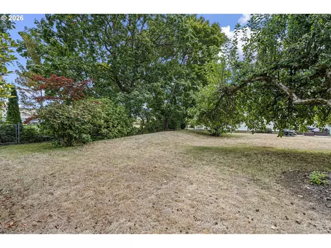 Exterior - 4027 Concord St, Eugene, OR 97402 photo 12 of 12