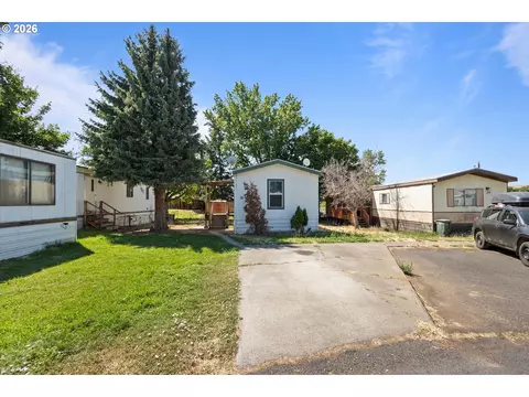 1437 SW 37th St #30, Pendleton, OR 97801 photo 3