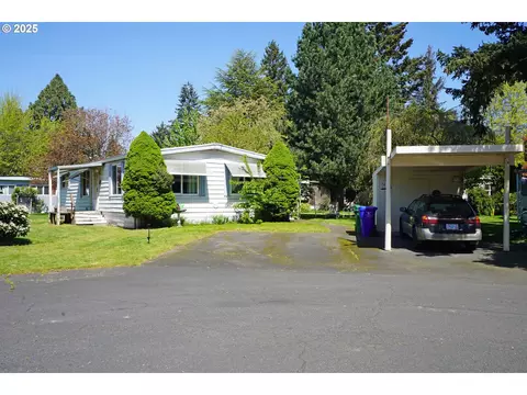 12335 N South Shore Ave, Portland, OR 97217