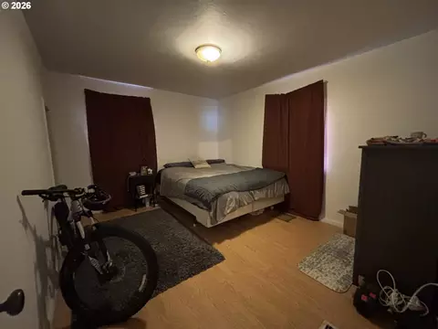 Bedroom - 39465 Proctor Blvd, Sandy, OR 97055 photo 1 of 1