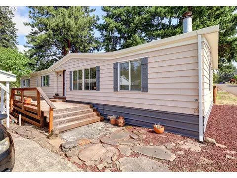 36451 S Sawtell Rd #10, Molalla, OR 97038