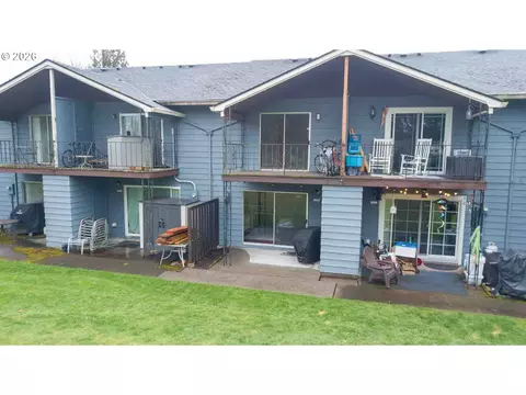 Exterior - 1935 NE 19th St, Gresham, OR 97030 photo 6 of 6