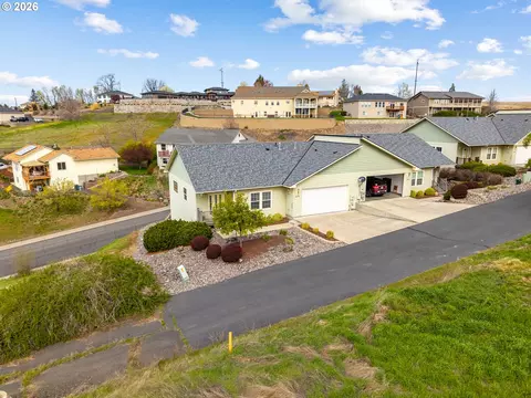 810 N Main St, Pendleton, OR 97801