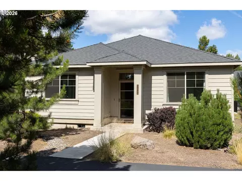 51844 Hollinshead Pl, La Pine, OR 97739