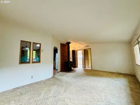 179 Outer Dr, Florence, OR 97439 photo 5