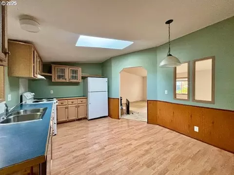 179 Outer Dr, Florence, OR 97439 photo 16