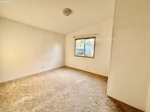 179 Outer Dr, Florence, OR 97439 photo 10