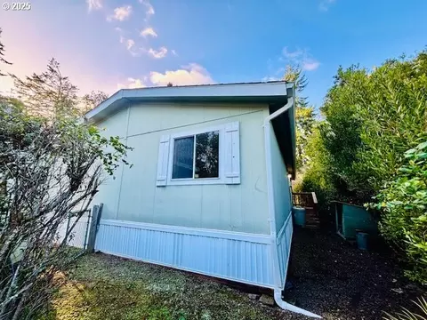 179 Outer Dr, Florence, OR 97439 photo 26