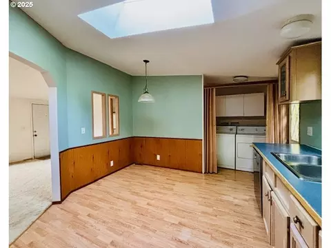 179 Outer Dr, Florence, OR 97439 photo 15