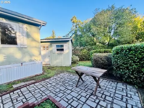 179 Outer Dr, Florence, OR 97439 photo 24