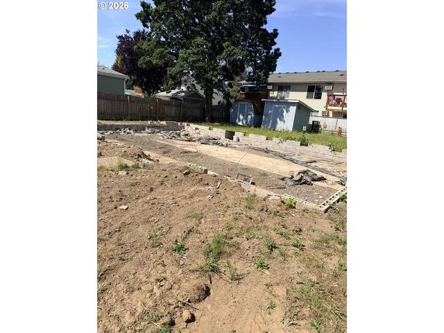 114 Getchell Ct, Amity, OR 97101