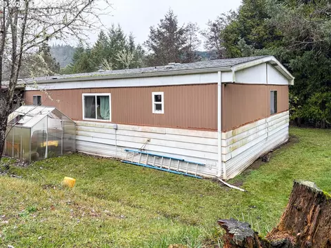 225 Doraleen Ln, Glide, OR 97443 photo 2