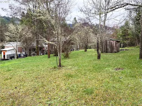 225 Doraleen Ln, Glide, OR 97443 photo 9