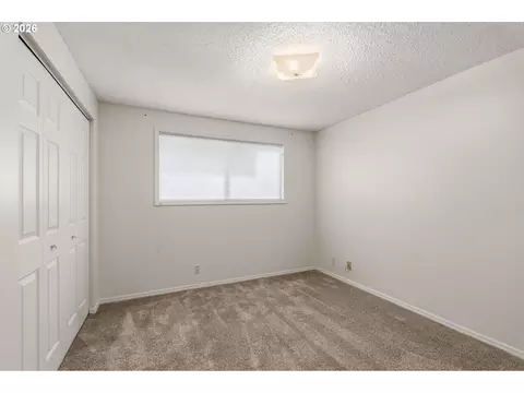 Bedroom - 532 Warrington Ave, Eugene, OR 97404 photo 6 of 6