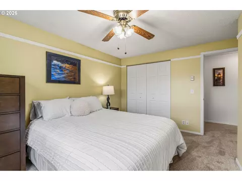 Bedroom - 532 Warrington Ave, Eugene, OR 97404 photo 5 of 6