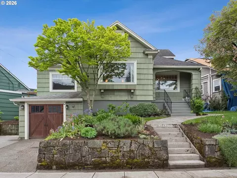 4124 NE Multnomah St, Portland, OR 97232