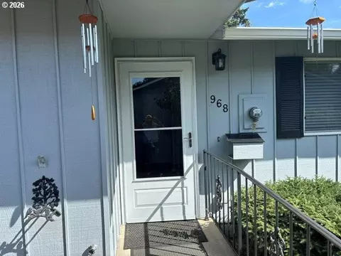 Other - 968 W L St, Springfield, OR 97477 photo 1 of 4