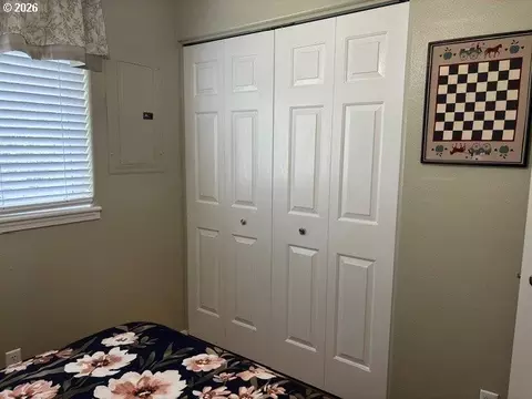 Other - 968 W L St, Springfield, OR 97477 photo 4 of 4