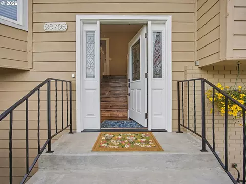Entry Way - 28705 SE Haley Rd, Boring, OR 97009 photo 1 of 2